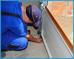 Lansing United Garage Door Lansing, IL 708-375-5828 Lansing United Garage Door Lansing, IL 708-375-5828 - sidebar-door-maintaince-15-05m